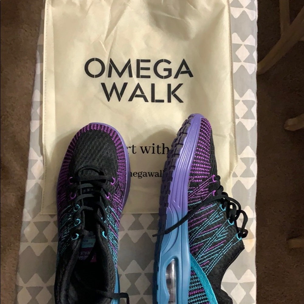 Omega walking shoes